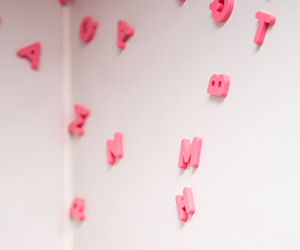 לוחות ומגנטים