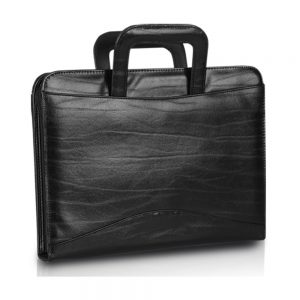 מכתביה נישאת